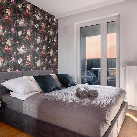 Star4You II Apartments Wroclaw Ngoại thất bức ảnh