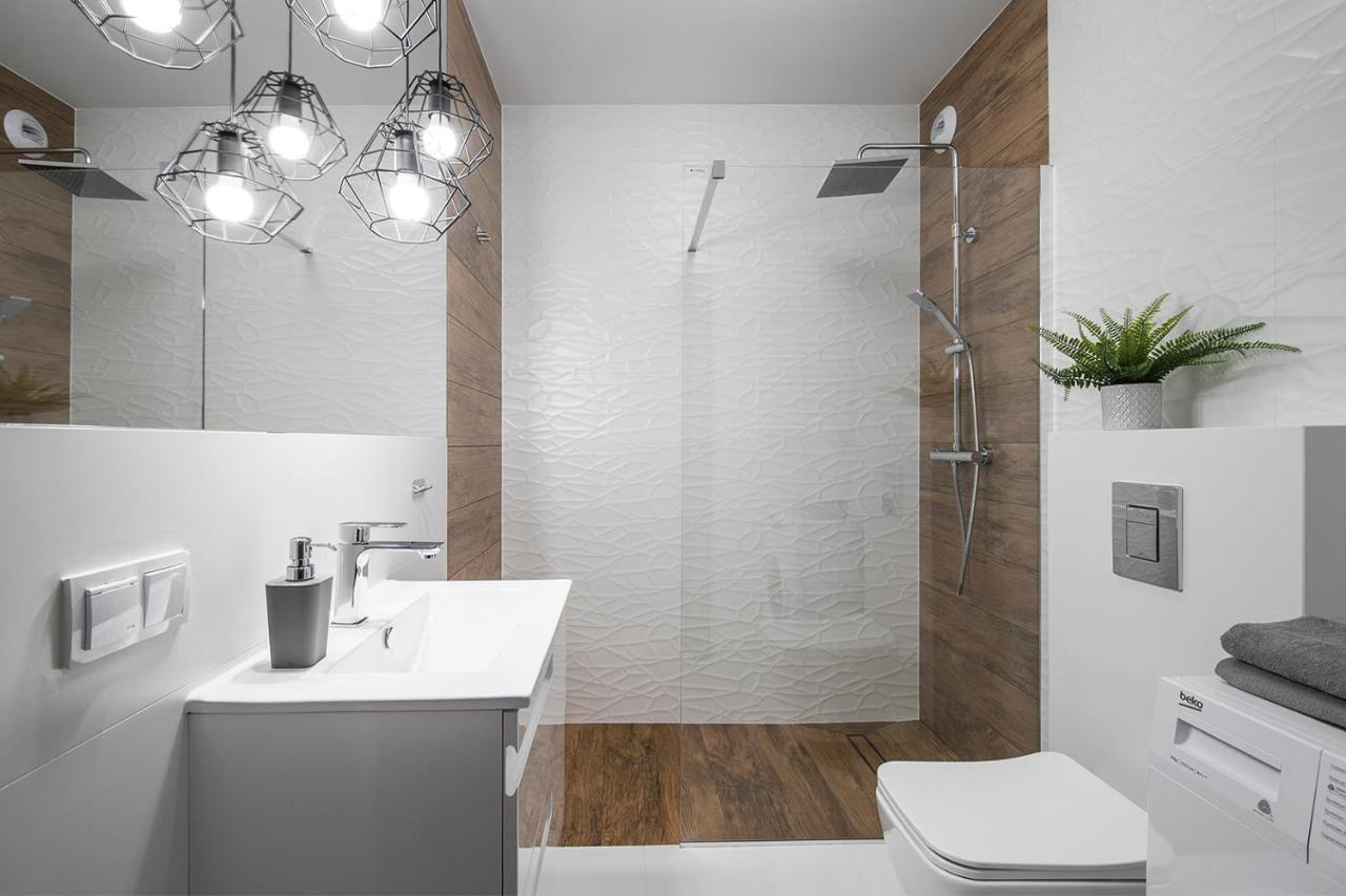Star4You II Apartments Wroclaw Ngoại thất bức ảnh
