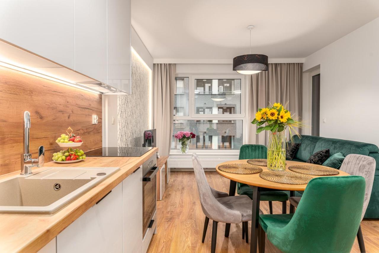 Star4You II Apartments Wroclaw Ngoại thất bức ảnh